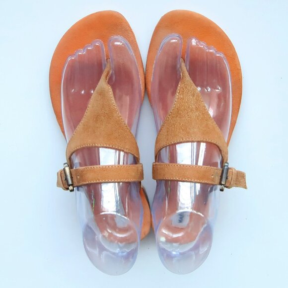 Manolo Blahnik Tan Suede Leather Thong Sandals Luxury Summer Flats Flip Flops 8 - Picture 11 of 16